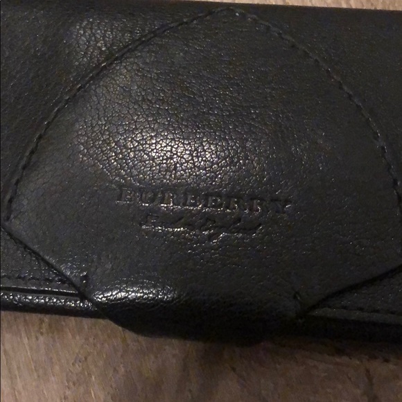 Authentic Burberry three fold long wallet - Picture 2 of 6